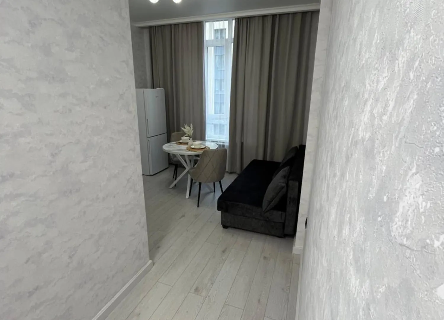 Новая Квартира В Центре Города Около Тц Мега Парк Almaty Apartment